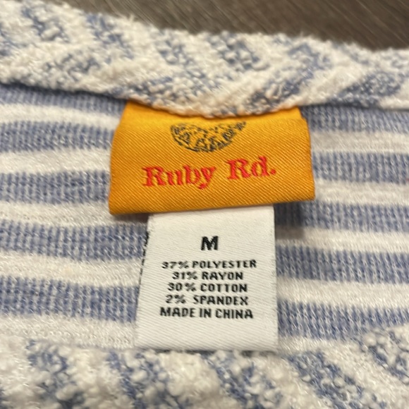 Ruby Rd. 3/4 length sleeve top blue and white striped size medium - Picture 4 of 4